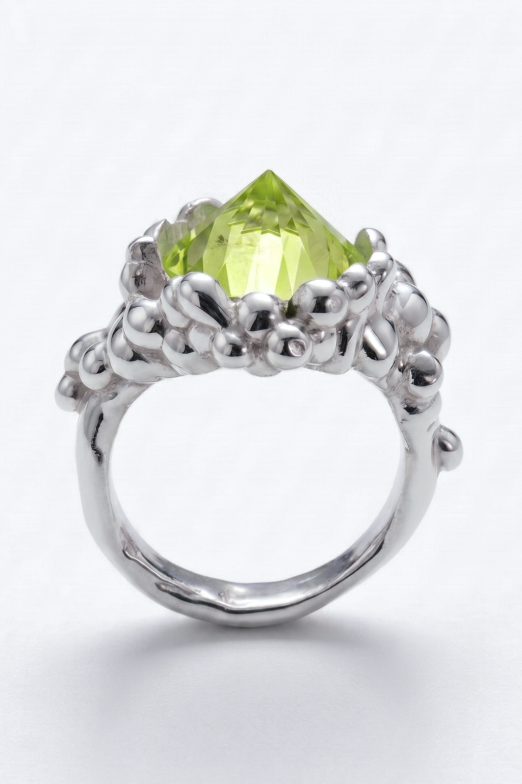 ANILLO PELIGROSAMENTE TIERNO